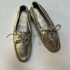 Sperry top sliders metallic